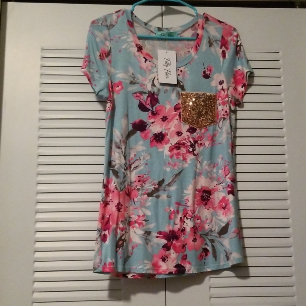 Floral tshirt with sequin pocket